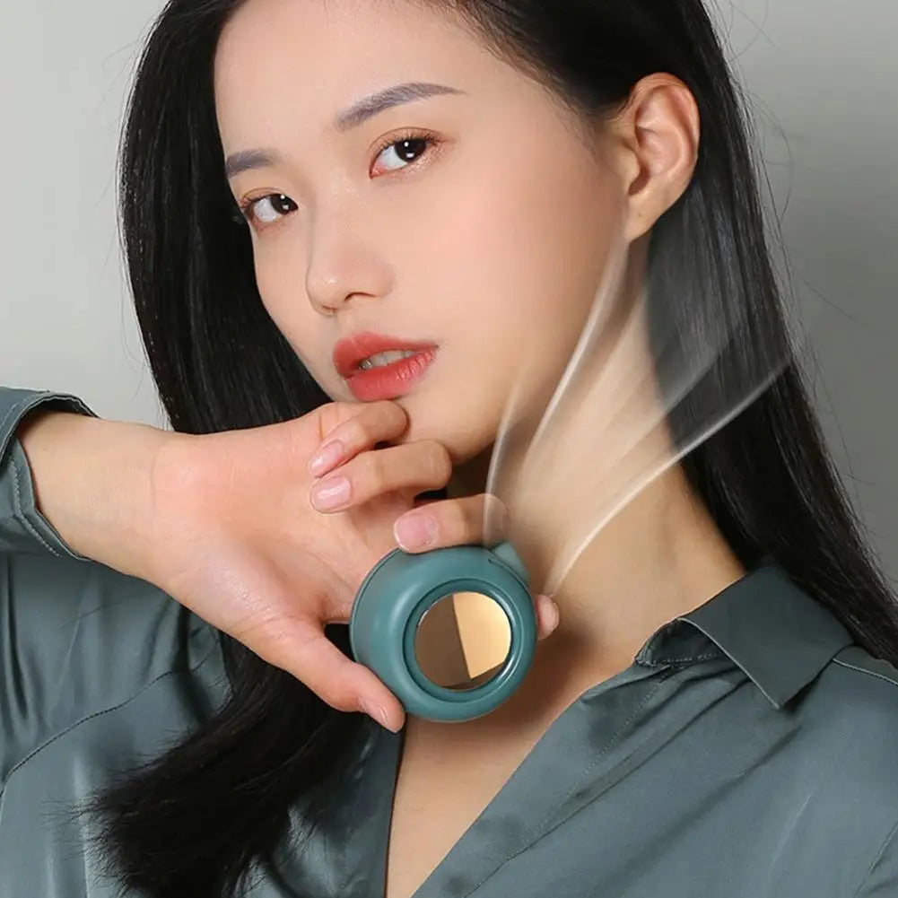 Summer Cooling Fan Clip Portable Buckle Small Fan Mini Waist Hanging Handheld Silent Bladeless Clip Fan New Type ﻿Strong Wind